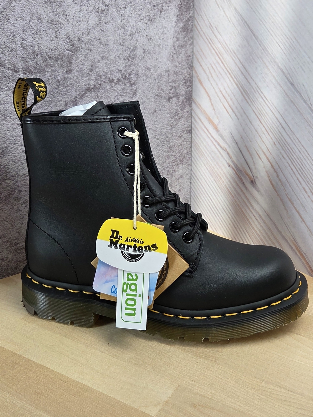 NWT Dr. Martens 1460 SR Black 8-Eye Boots Women's 6 / Men's 5 / UK 4